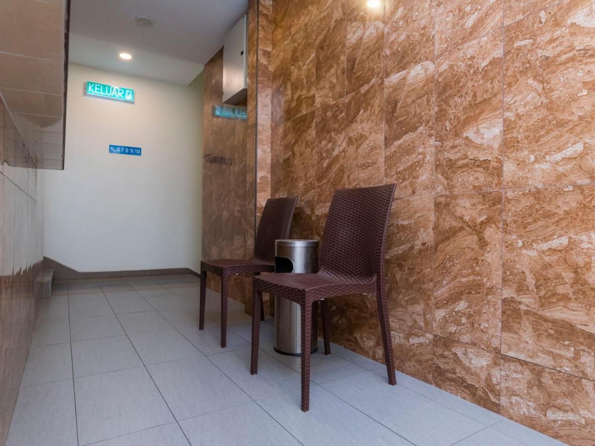 Oyo 44095 Bluewater Hotel Mersing Kültér fotó